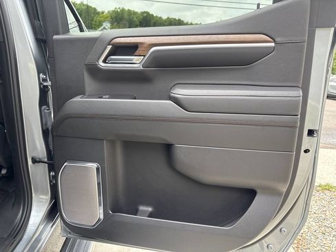Used 2023 Chevrolet Silverado 1500 High Country w/ Technology Package AWD/4WD image 44