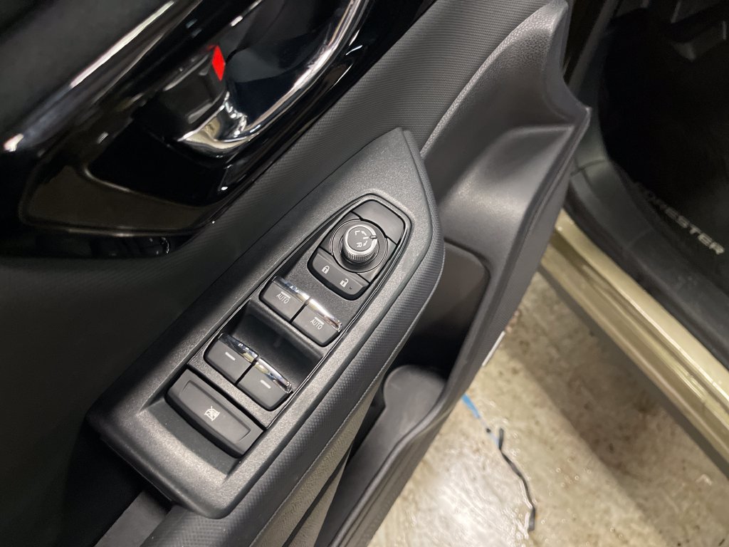 Certified 2025 Subaru Forester Limited AWD/4WD image 17