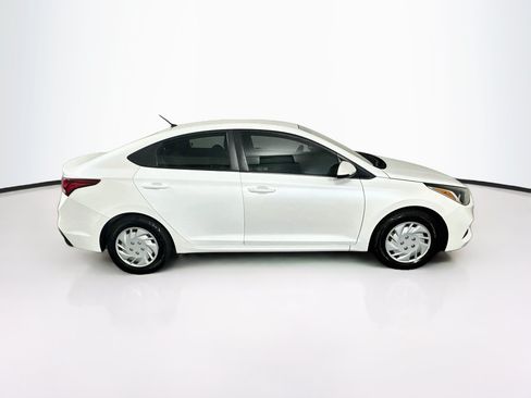 Used 2018 Hyundai Accent SE FWD image 10