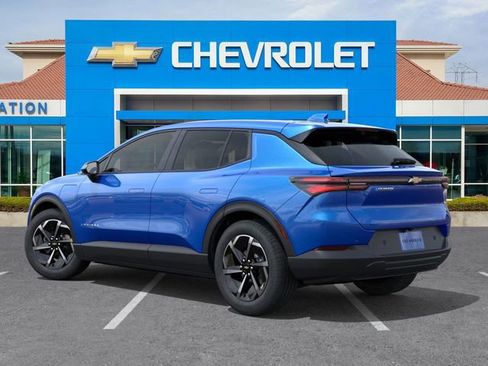 New 2026 Chevrolet Equinox EV LT image 3