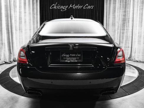 Used 2022 Rolls-Royce Ghost Black Badge image 4
