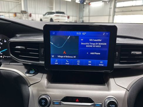 Used 2021 Ford Explorer XLT w/ Equipment Group 202A image 18