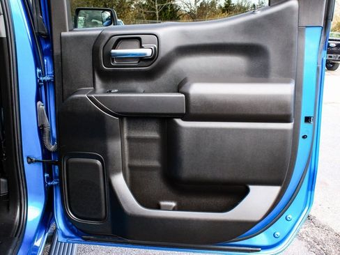 Used 2023 Chevrolet Silverado 1500 Custom w/ LPO, Dark Essentials Package image 12