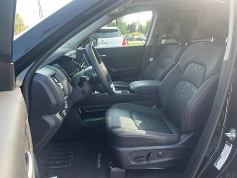 Used 2026 Nissan Pathfinder Platinum w/ Lighting Package AWD/4WD image 15