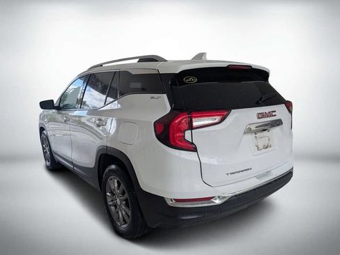Used 2024 GMC Terrain SLT FWD image 5