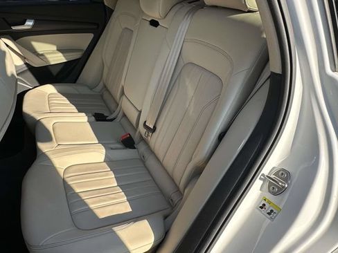 Used 2023 Audi Q5 2.0T Premium Plus w/ Premium Plus Package AWD/4WD image 15