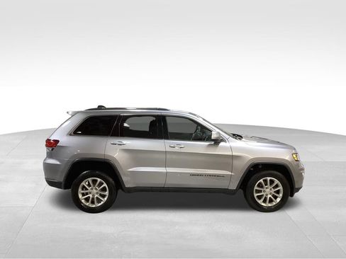Used 2021 Jeep Grand Cherokee Laredo AWD/4WD image 7