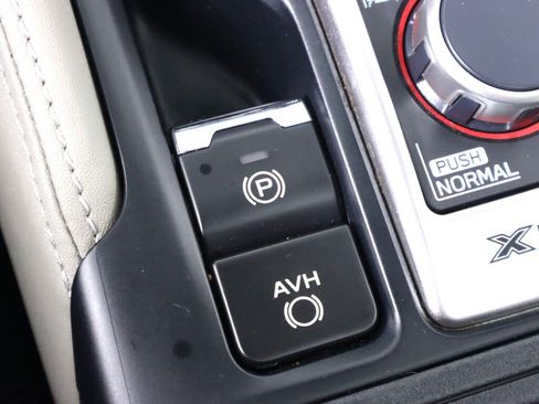 Used 2023 Subaru Forester Limited AWD/4WD image 26