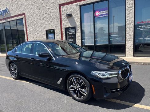 Used 2021 BMW 530i xDrive w/ Convenience Package image 1