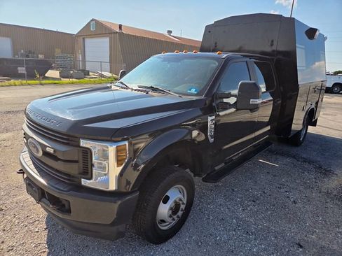 Used 2019 Ford F350 XL w/ Power Equipment Group AWD/4WD image 4