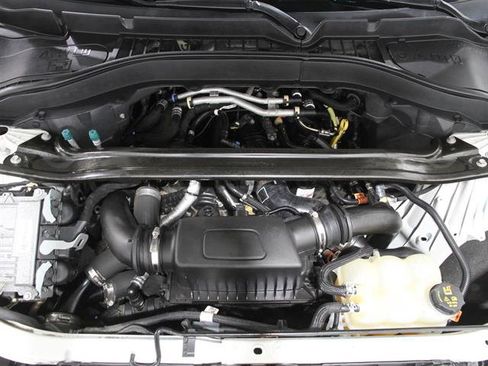 Certified 2021 Ford Explorer Platinum w/ Equipment Group 601A image 22