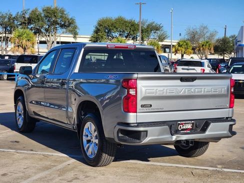Used 2025 Chevrolet Silverado 1500 Custom image 5