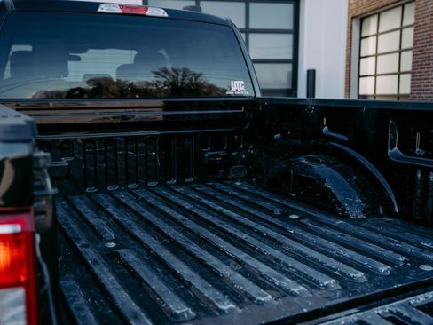 Used 2023 Ford F150 XLT w/ Trailer Tow Package image 12