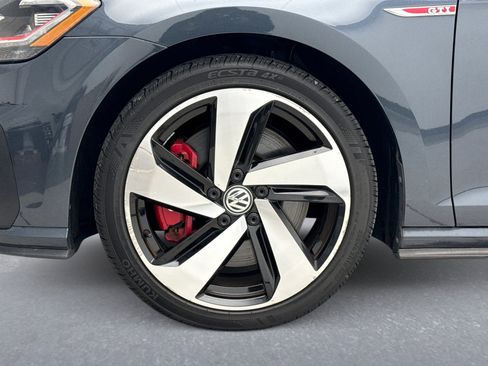 Used 2019 Volkswagen GTI SE image 13