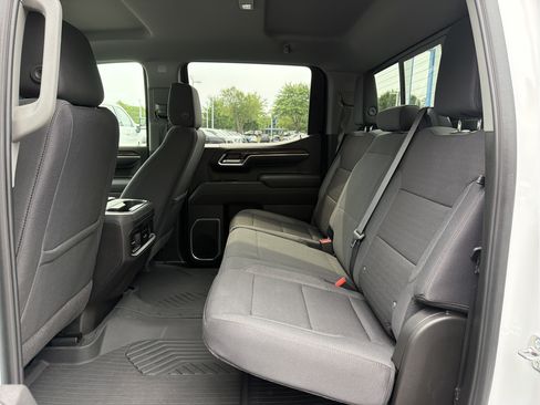 Used 2025 Chevrolet Silverado 1500 RST AWD/4WD image 31