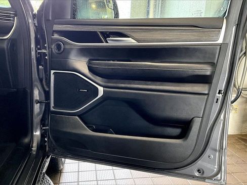 Used 2023 Jeep Wagoneer Series II image 25