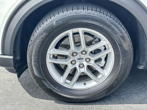 Used 2025 Ford Explorer Active RWD image 11