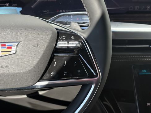 New 2026 Cadillac Escalade Luxury image 21