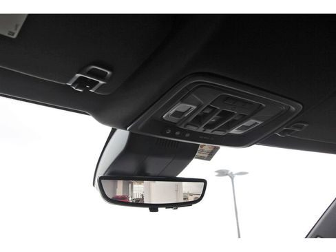 Used 2022 GMC Sierra 1500 AT4 w/ AT4 Premium Package image 11