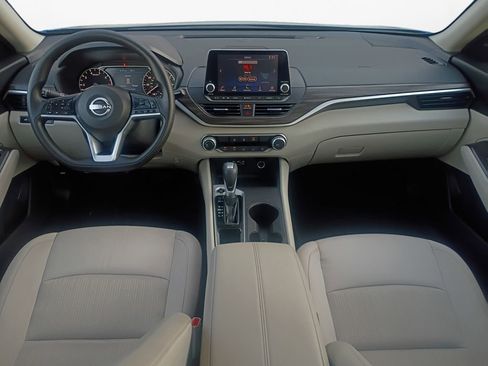 Used 2025 Nissan Altima 2.5 SV image 20