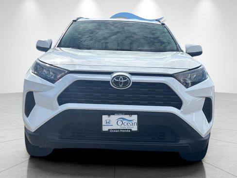Used 2021 Toyota RAV4 LE AWD/4WD image 8