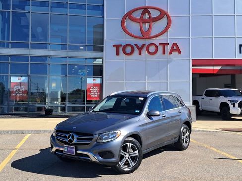 Used 2016 Mercedes-Benz GLC 300 4MATIC image 1