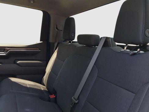 Used 2023 Chevrolet Silverado 1500 LT image 24