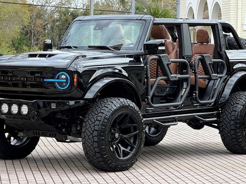 Used 2024 Ford Bronco Outer Banks image 5