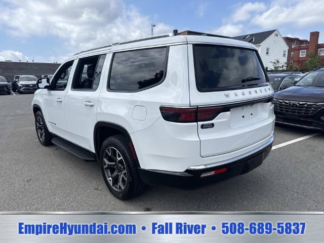 Used 2024 Jeep Wagoneer Series III AWD/4WD image 9