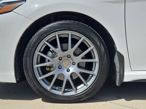 Used 2023 Toyota Camry SE FWD image 12