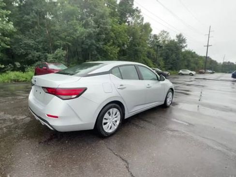 Certified 2023 Nissan Sentra SV w/ All-Weather Package FWD image 8