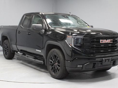 Used 2023 GMC Sierra 1500 Elevation AWD/4WD image 1