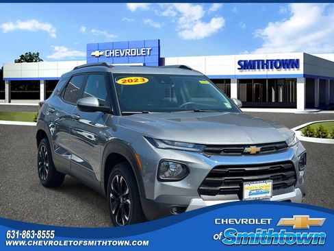 Used 2023 Chevrolet TrailBlazer LT w/ Convenience Package AWD/4WD image 1