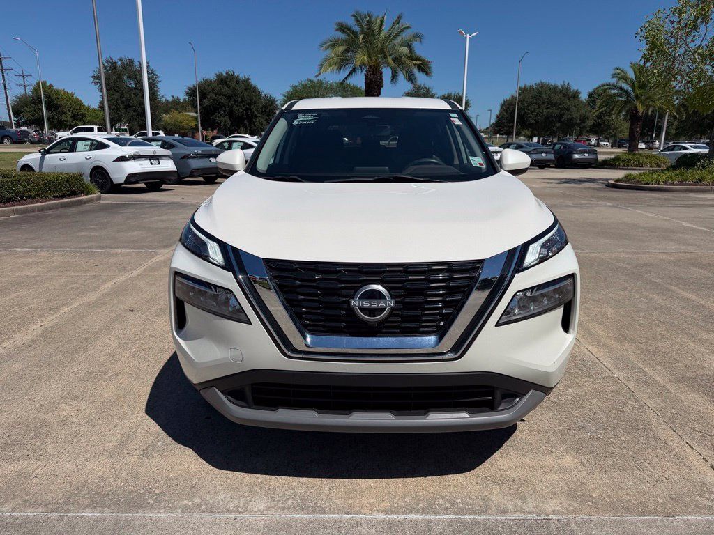 Used 2023 Nissan Rogue SV FWD image 9
