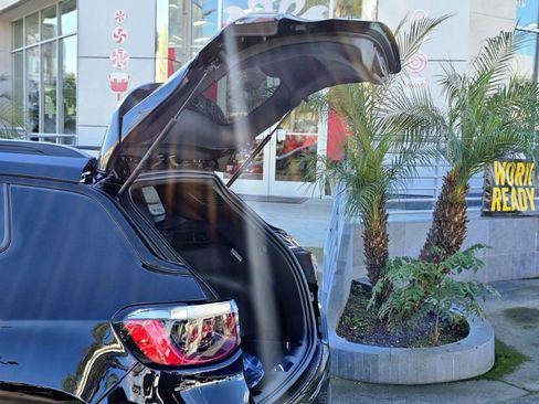 New 2026 Jeep Compass Latitude image 8