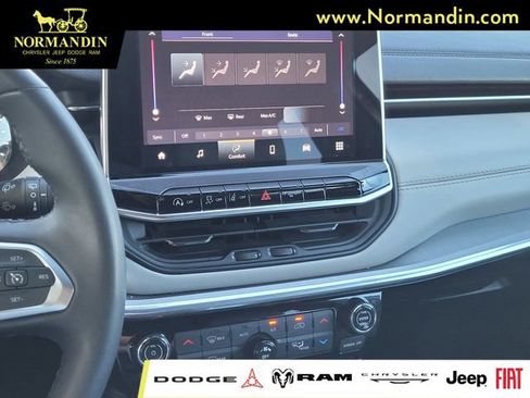 Used 2024 Jeep Compass Limited AWD/4WD image 11