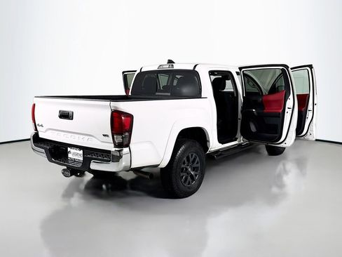 Used 2023 Toyota Tacoma SR5 AWD/4WD image 22