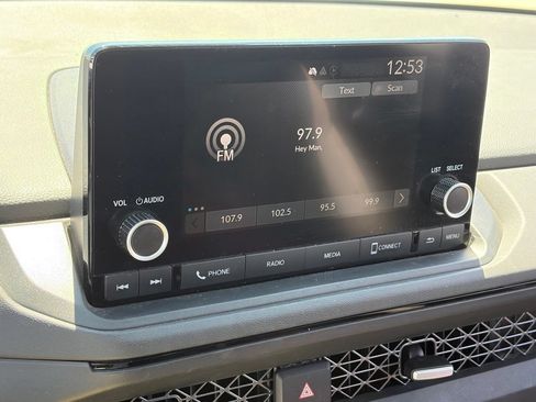 Used 2023 Honda Accord EX image 11