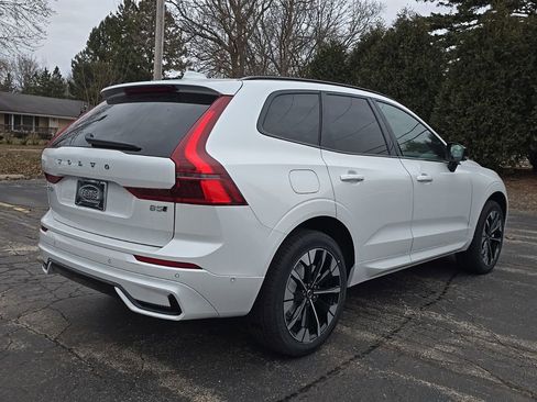 New 2026 Volvo XC60 B5 Plus w/ Climate Package AWD/4WD image 5