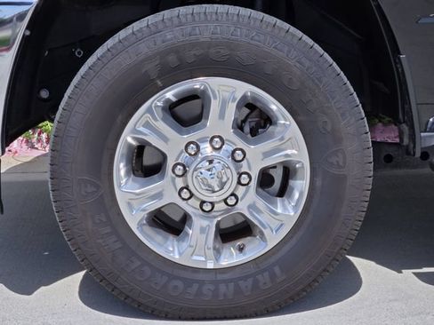 Certified 2025 RAM 2500 Big Horn AWD/4WD image 14
