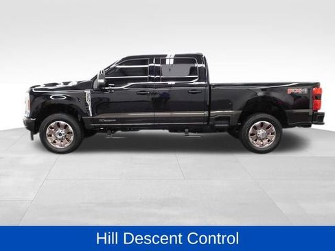 Used 2025 Ford F250 King Ranch w/ FX4 Off-Road Package image 7