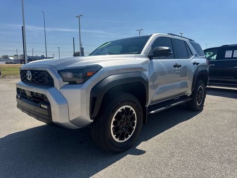 Used 2025 Toyota 4Runner TRD Off-Road Premium w/ Tow Technology Package AWD/4WD image 5