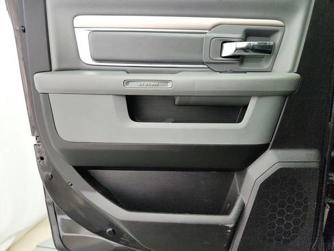 Used 2019 RAM 1500 Classic SLT AWD/4WD image 20