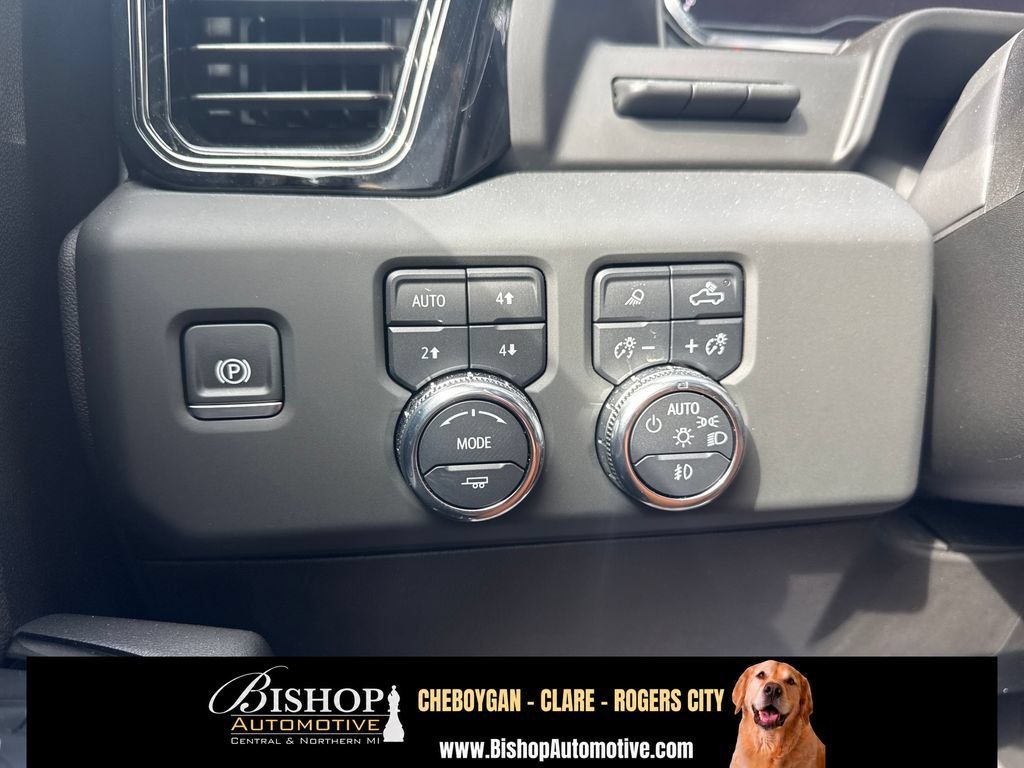 Used 2025 GMC Sierra 1500 AT4 w/ AT4 Premium Package AWD/4WD image 25