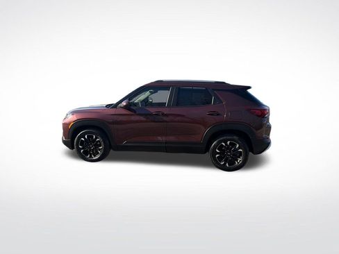 Used 2023 Chevrolet TrailBlazer LT FWD image 2