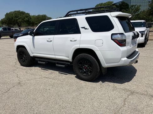 Used 2023 Toyota 4Runner TRD Off-Road Premium w/ Off Road Premium Plus Package AWD/4WD image 6