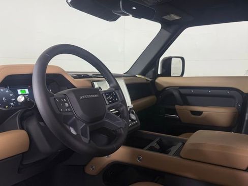 New 2026 Land Rover Defender 110 X-Dynamic SE image 5