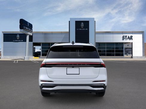 New 2026 Lincoln Nautilus Reserve w/ Jet Appearance Package image 5