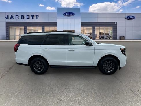 Certified 2025 Ford Expedition Active RWD image 8