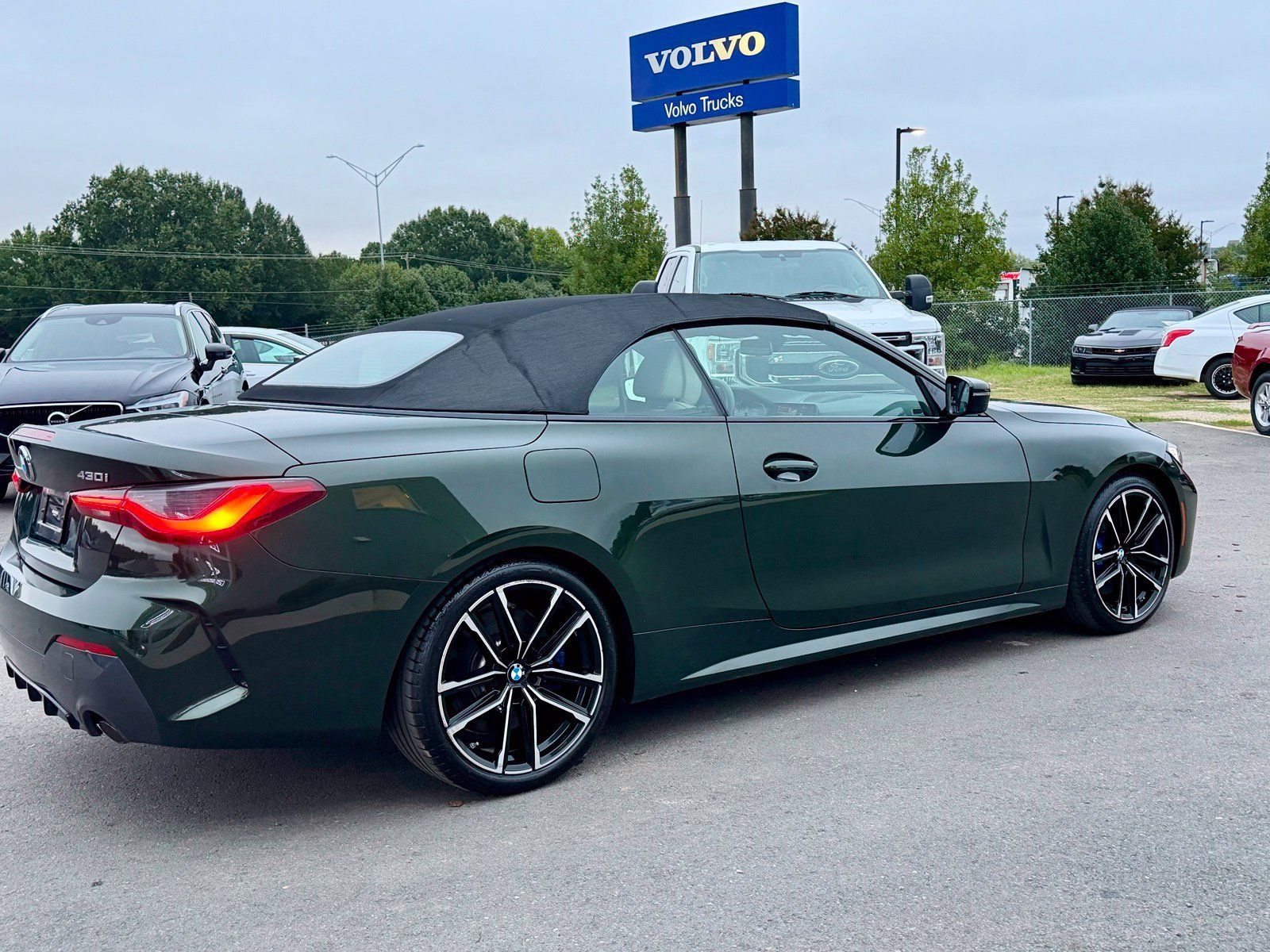Used 2022 BMW 430i Convertible w/ M Sport Package RWD image 49